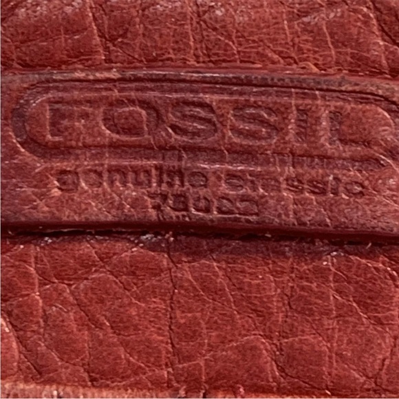 Fossil Red Morgan Pebbled Leather Zip Up Crossbody Shoulder Bag Purse Pockets - Picture 4 of 12